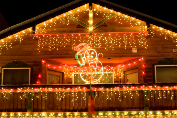 How to Have The Best Holiday Decorations in the Neighborhood - Square Cow Moovers